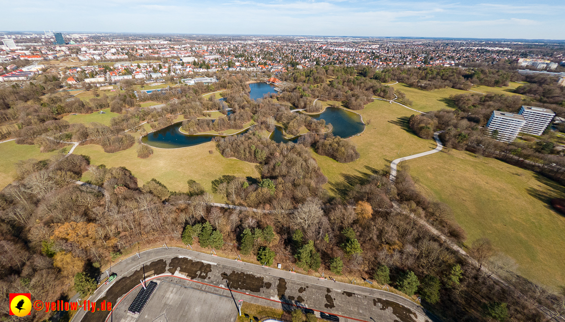 20.02.2023 -  Ostparksee und Schule am Strehleranger mit Umgebung in Neuperlach